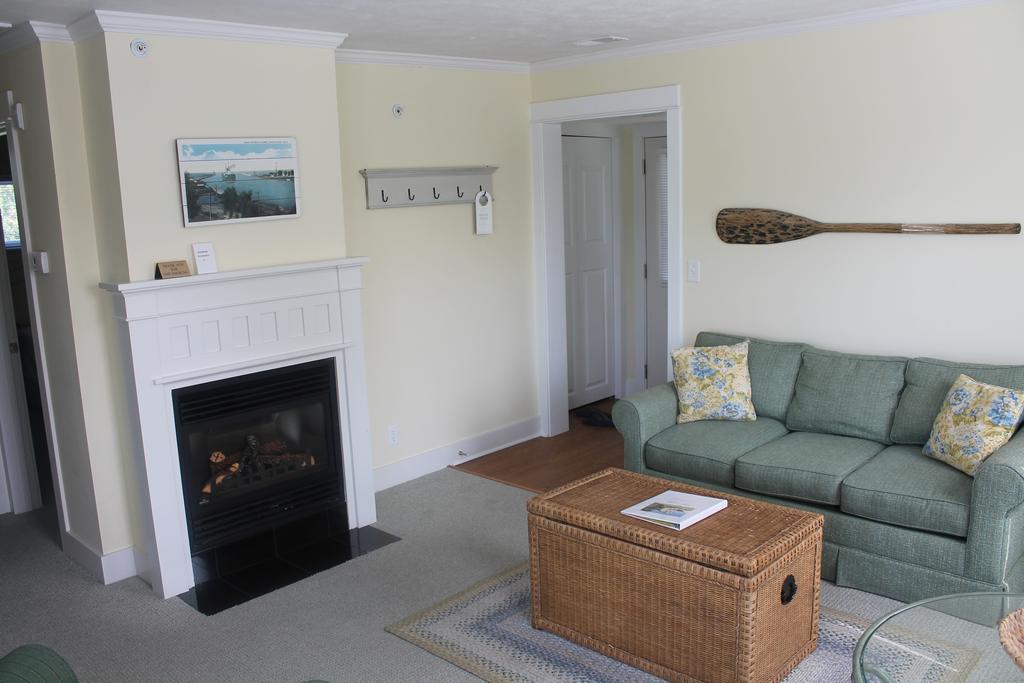 Captain'S Cottage Suites Grand Haven Pokoj fotografie
