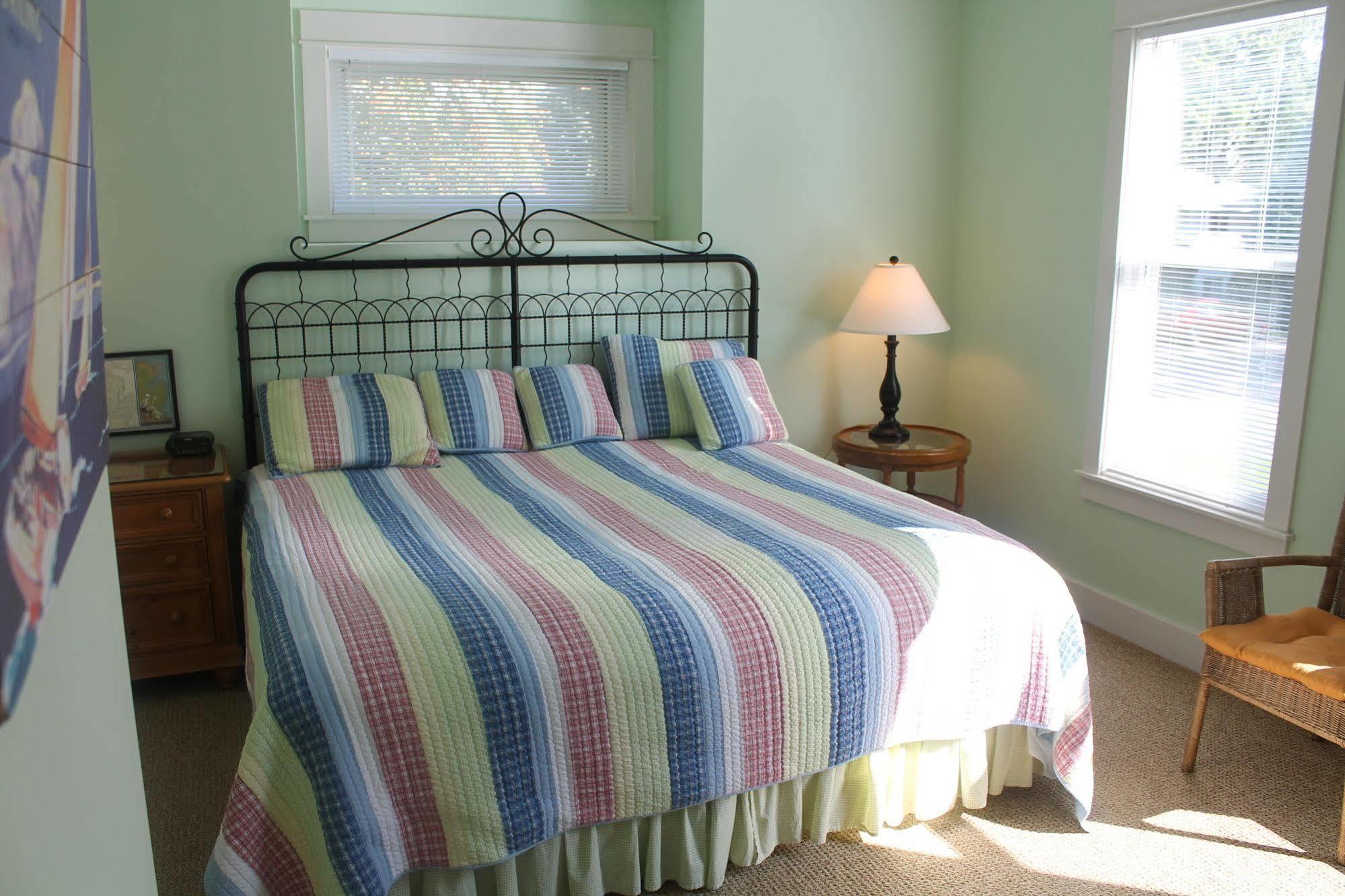 Captain'S Cottage Suites Grand Haven Exteriér fotografie